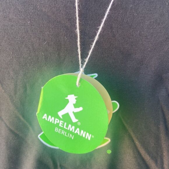 AMPELMANN Berlin Graphics Black Tshirt - Women's XS - Picture 6 of 7